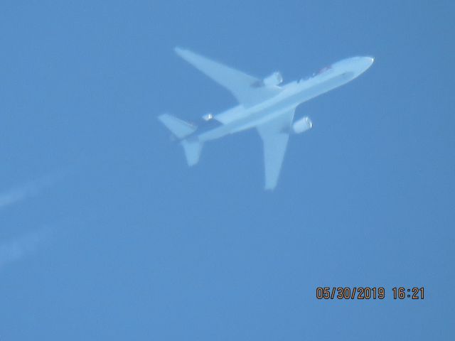 Boeing MD-11 (N587FE)