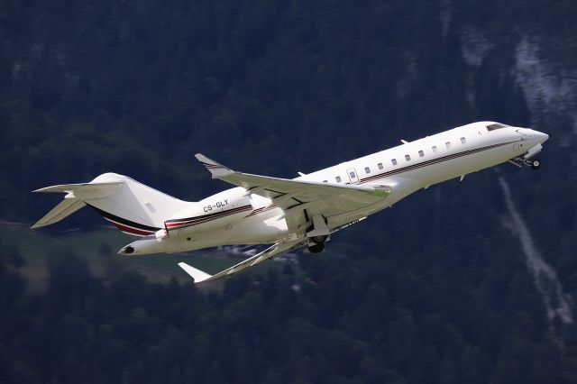 Bombardier Global 5000 (CS-GLY)