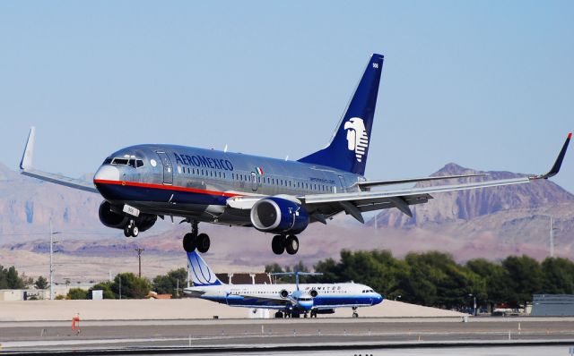 Boeing 737-700 (N906AM) - photo AeroMexico Boeing 737-752 N906AM (cn 29356/1586)  Las Vegas McCarran International Airport (IATA: LAS, ICAO: KLAS, FAA LID: LAS)  Photo: Tomas Del Coro E. Sunset RD November 12, 2010