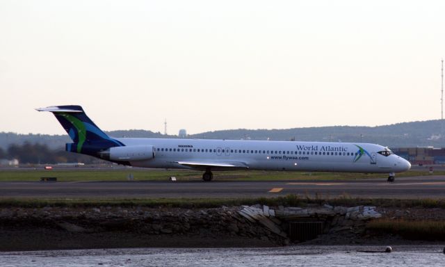 McDonnell Douglas MD-83 (N806WA)