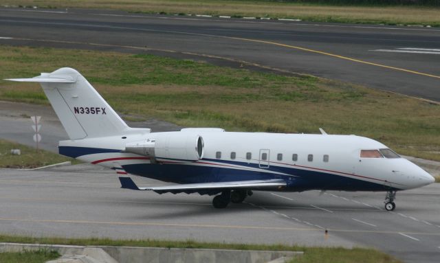 Canadair Challenger (N335FX)