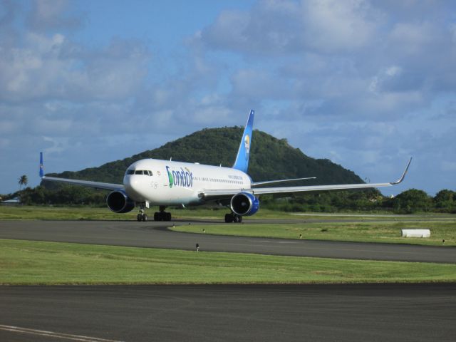 BOEING 767-300 (D-ABUK)