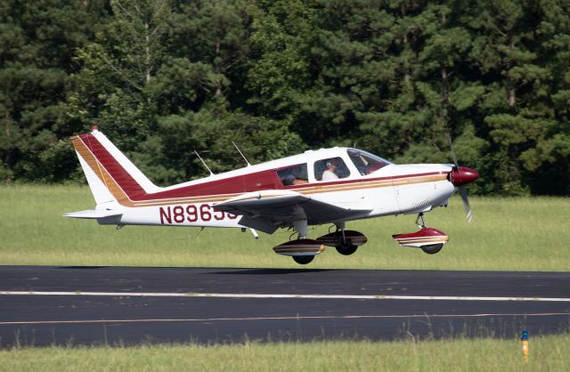 Piper Cherokee (N8965J)