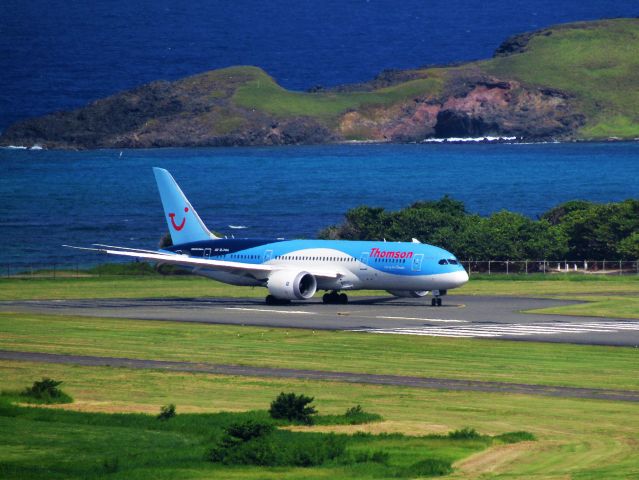 Boeing 787-8 (G-TUIA)