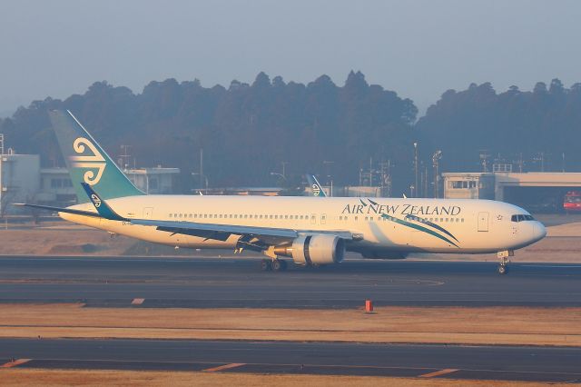 BOEING 767-300 (ZK-NCK)