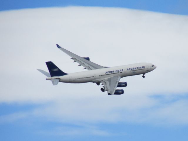 Airbus A340-200 (LV-ZPO)