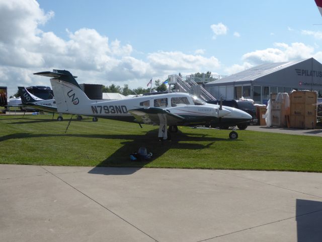 Piper PA-44 Seminole (N793ND)