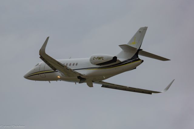 Dassault Falcon 2000 (C-FMFL)