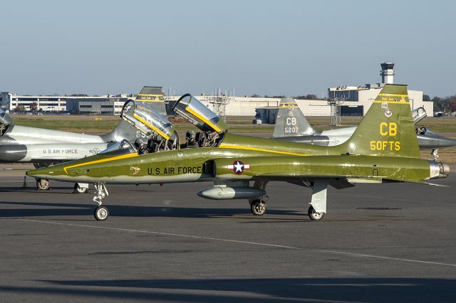 Northrop T-38 Talon (6413203) - One of six 50th FTS "Strikin' Snakes" on a stop-over, this one with a new heritage paint scheme.