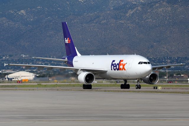 Airbus A300F4-600 (N669FE)