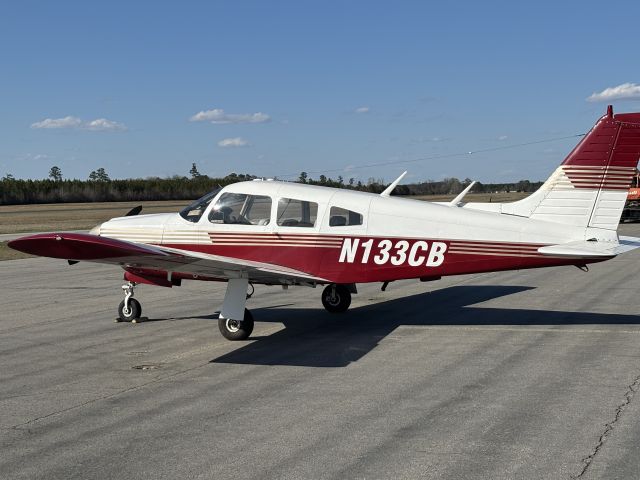 Piper Cherokee (N133CB)