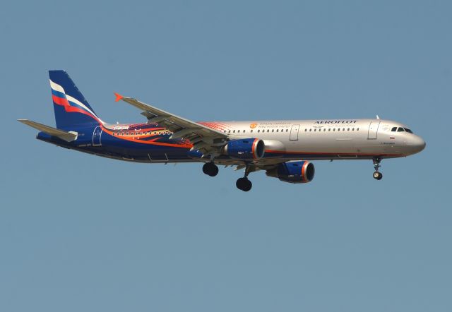 Airbus A321 (VP-BTL)