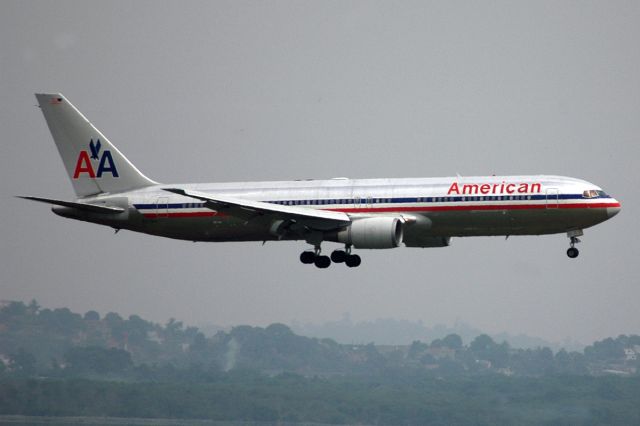 N371AA —