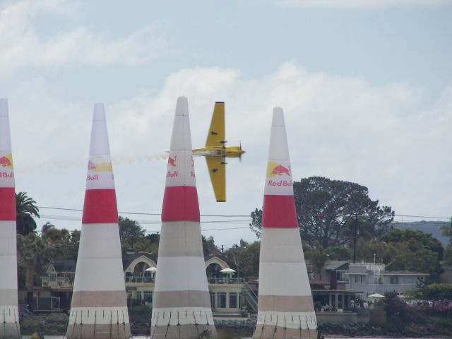 ZIVKO Edge 540 — - Red Bull Air Race 2007  San Diego, CA  Thru the Quadro air gate we go!