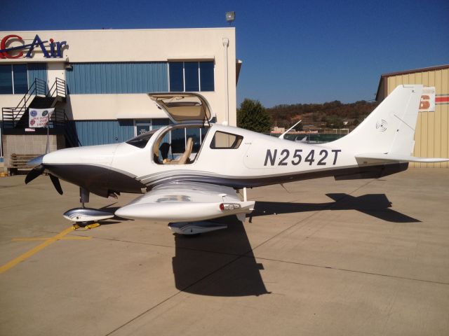 Cessna 400 (N2542T)