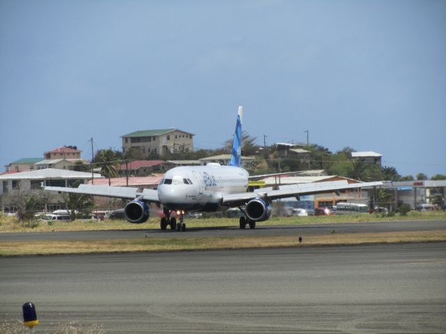 Airbus A320 (N649JB)