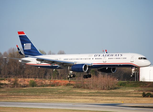 Boeing 757-200 (N942UW) - Arriving 18C - 3/18/11