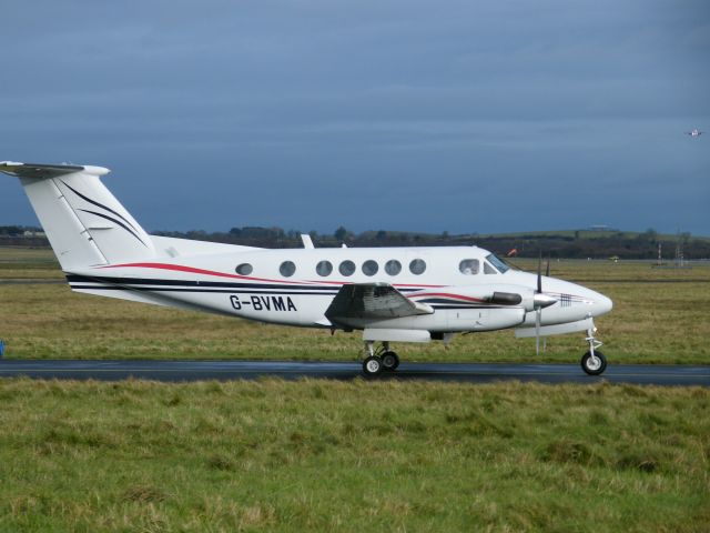 Beechcraft Super King Air 200 (G-BVMA) - G-BVMA KING AIR 200 CN BB-0797  ARR EINN 29-12-2010