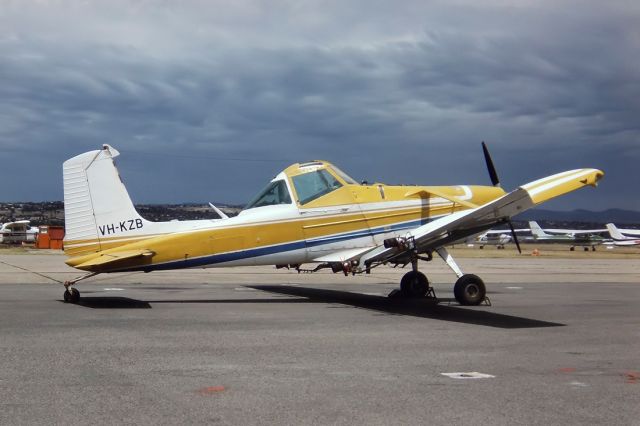 Cirrus SR-22 (VH-KZB) - CESSNA A-188B AG TRUCK - REG :VH-KZB (CN 03039T) - PARAFIELD ADELAIDE SA. AUSTRALIA - YPPF (19/1/1985)35MM SLIDE CONVERSION USING A EPSON V700 PERFECTION FLATBED SCANNER, SCANNED AT 6400 DPI.