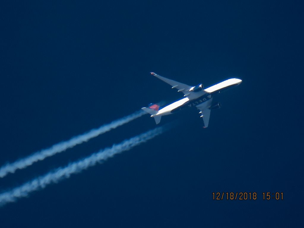 Airbus A350-900 (N504DN)