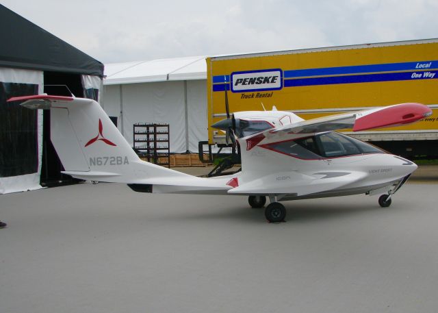 ICON A5 (N672BA) - AirVenture 2016.    ICON AIRCRAFT INC  A5