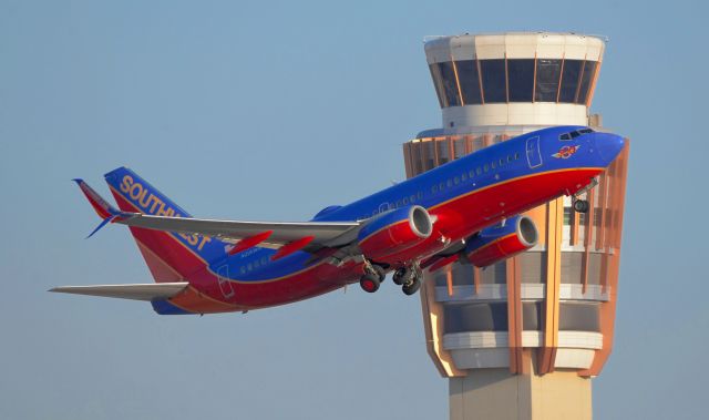 Boeing 737-700 (N281WN) - phoenix sky harbor international airport 24SEP20