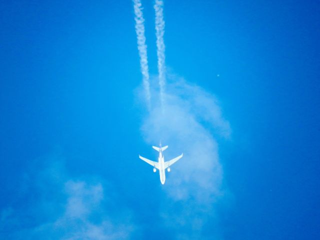 Boeing MD-11 (N594FE)