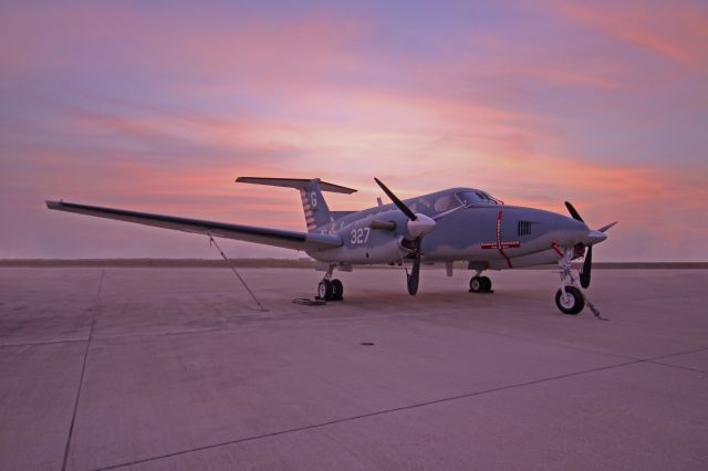 Beechcraft Super King Air 200 —