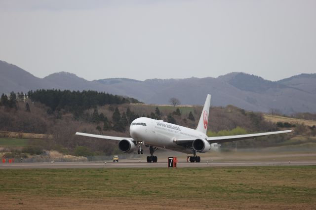 BOEING 767-300 (JA657J) - May 1st 2021:HKD-HND.