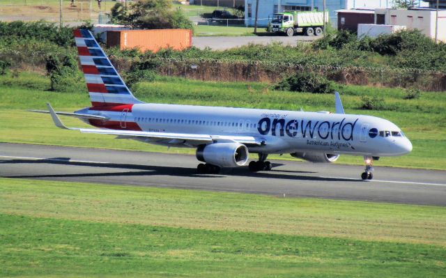 Boeing 757-200 (N174AA)