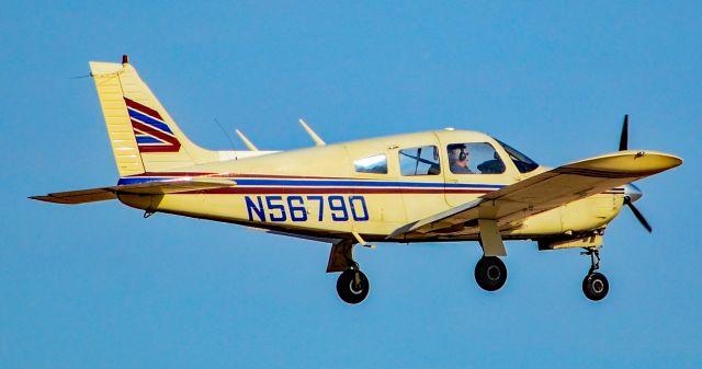 Piper Cherokee Arrow (N56790) - N56790 1973 PIPER PA-28R-200 Arrow s/n 28R-7435042 - North Las Vegas Airport (IATA: VGT, ICAO: KVGT, FAA LID: VGT)br /Photo: Tomás Del Corobr /November 17, 2018