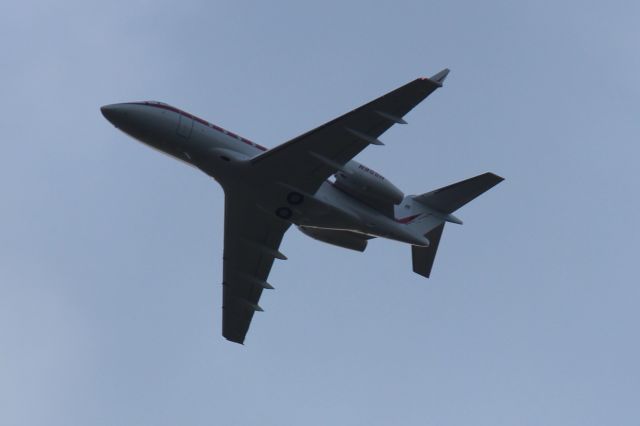 Bombardier Challenger 300 (N955H) - Landing Runway: 16. 