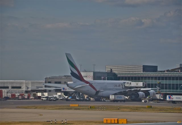 Airbus A380-800 — - LONDON-HEATHROW INTL.