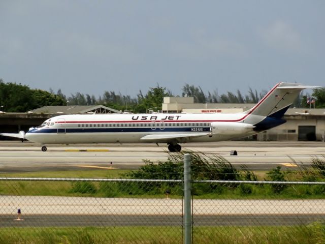 McDonnell Douglas DC-9-30 (N231US) - Arriving from Punta Cana!