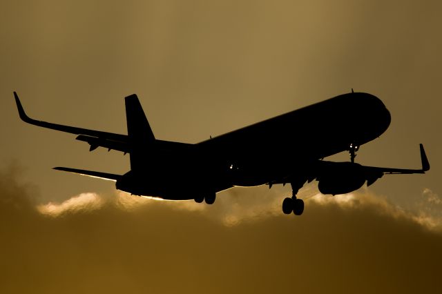 Airbus A321 (G-ZBAD)