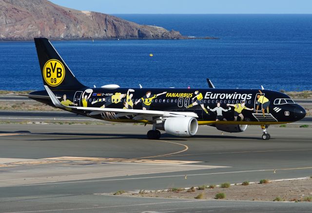 Airbus A320 (D-AEWM) - January 2025.