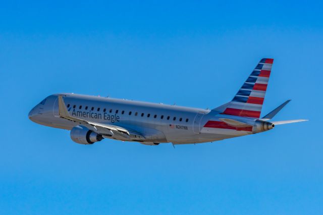 Embraer 175 (N247NN) - An American Eagle ERJ175 taking off from PHX on 2/12/23 during the Super Bowl rush. Taken with a Canon R7 and Canon EF 100-400 II L lens.