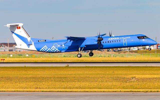 de Havilland Dash 8-400 (N451QX)