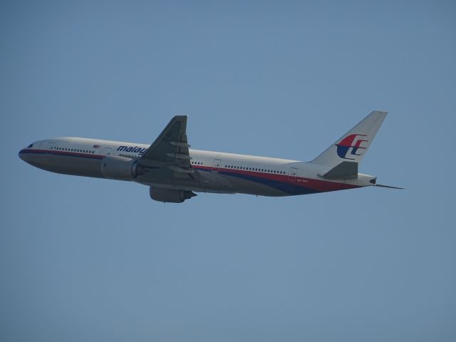 Boeing 777-200 (9M-MRJ)