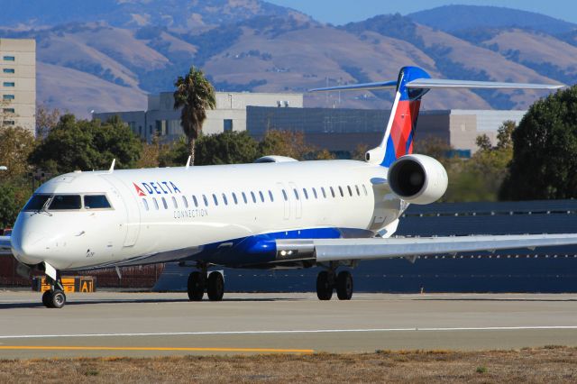 Canadair Regional Jet CRJ-900 (N679CA)