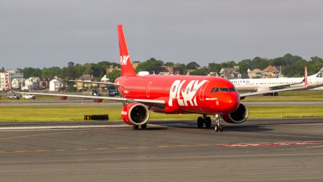 Airbus A321 (TF-PLB) - Play Airlines A321 taxis into Boston Logan from Keflavik on 31 May 2022