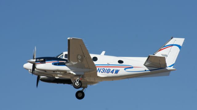 Beechcraft King Air 90 (N3184W)