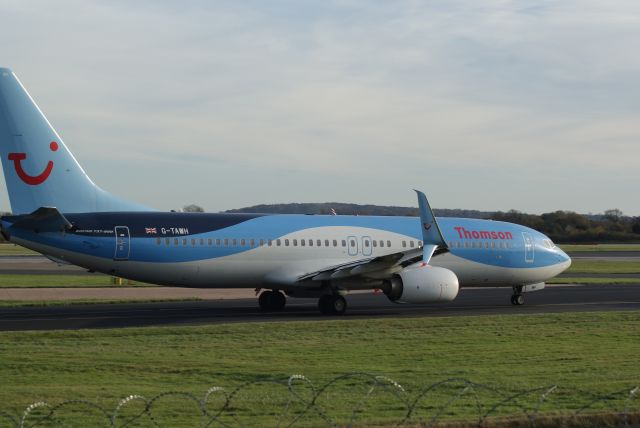 Boeing 737-800 (G-TAWH)