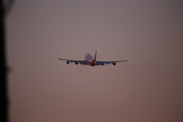 Boeing 747-400 (N708CK)