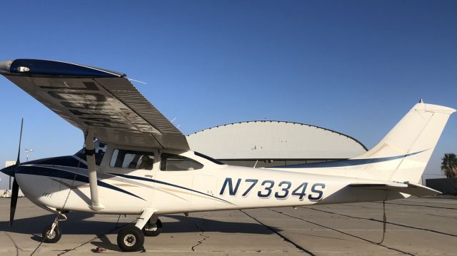 Cessna Skylane (N7334S)