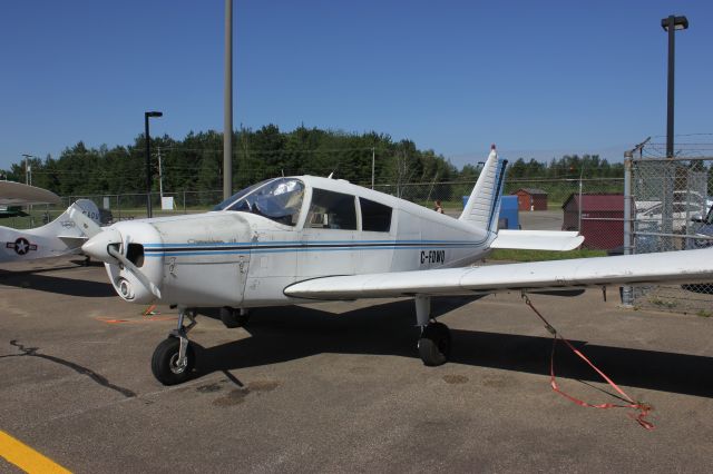 C-FDWQ — - C-FDWQ Piper Cherokee 140 RVA Aéroport de Trois-Rivières QC. CYRQ 13-07-2019