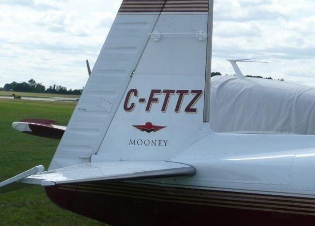 Mooney M-20 Turbo (C-FTTZ)