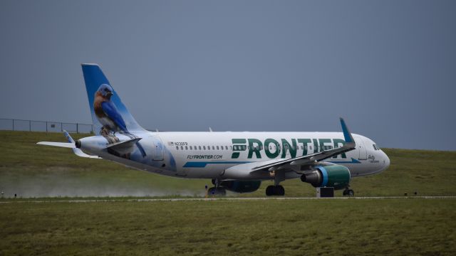 Airbus A320 (N230FR) - "Betty"