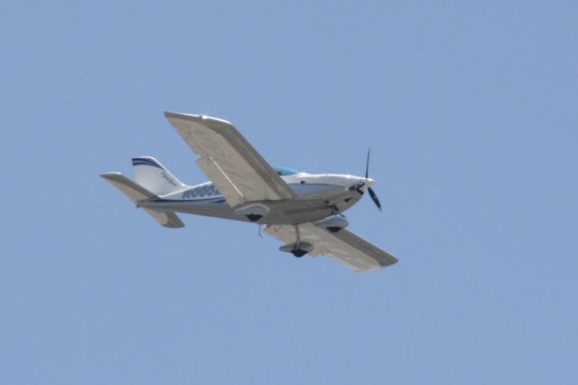 Beechcraft 18 (N666MK) - Piper Sport (N666MK) on approach to Runway 32 at Sarasota-Bradenton International Airport