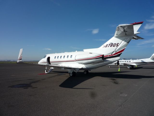 Hawker 800 (N878QS)